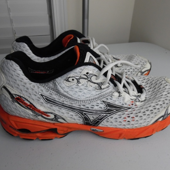 mizuno wave x10 mens